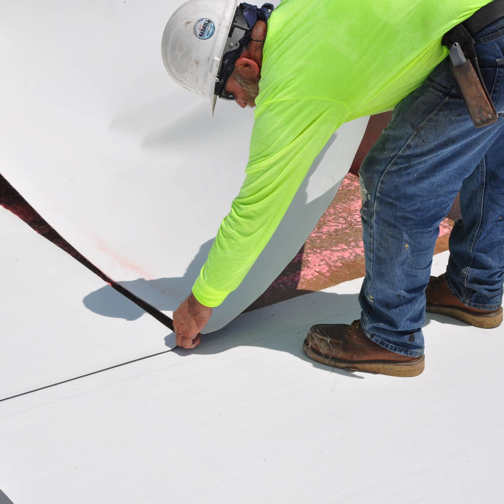 Parasolo PVC install wht spray foam adhesive