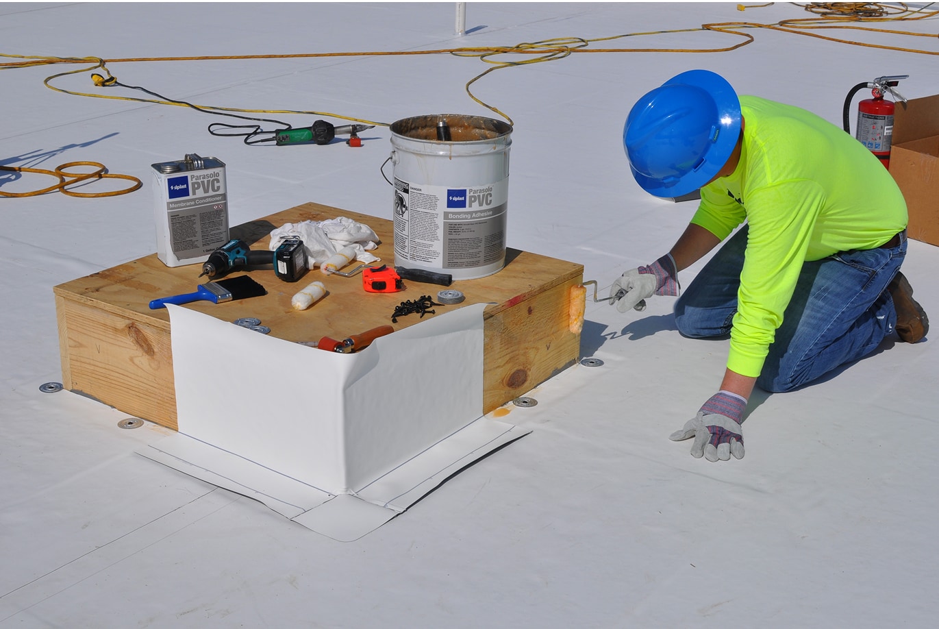 Drawing of a single-ply roof detail for a PVC, KEE, or TPO system, demonstrating proper installation for high performance and durability.