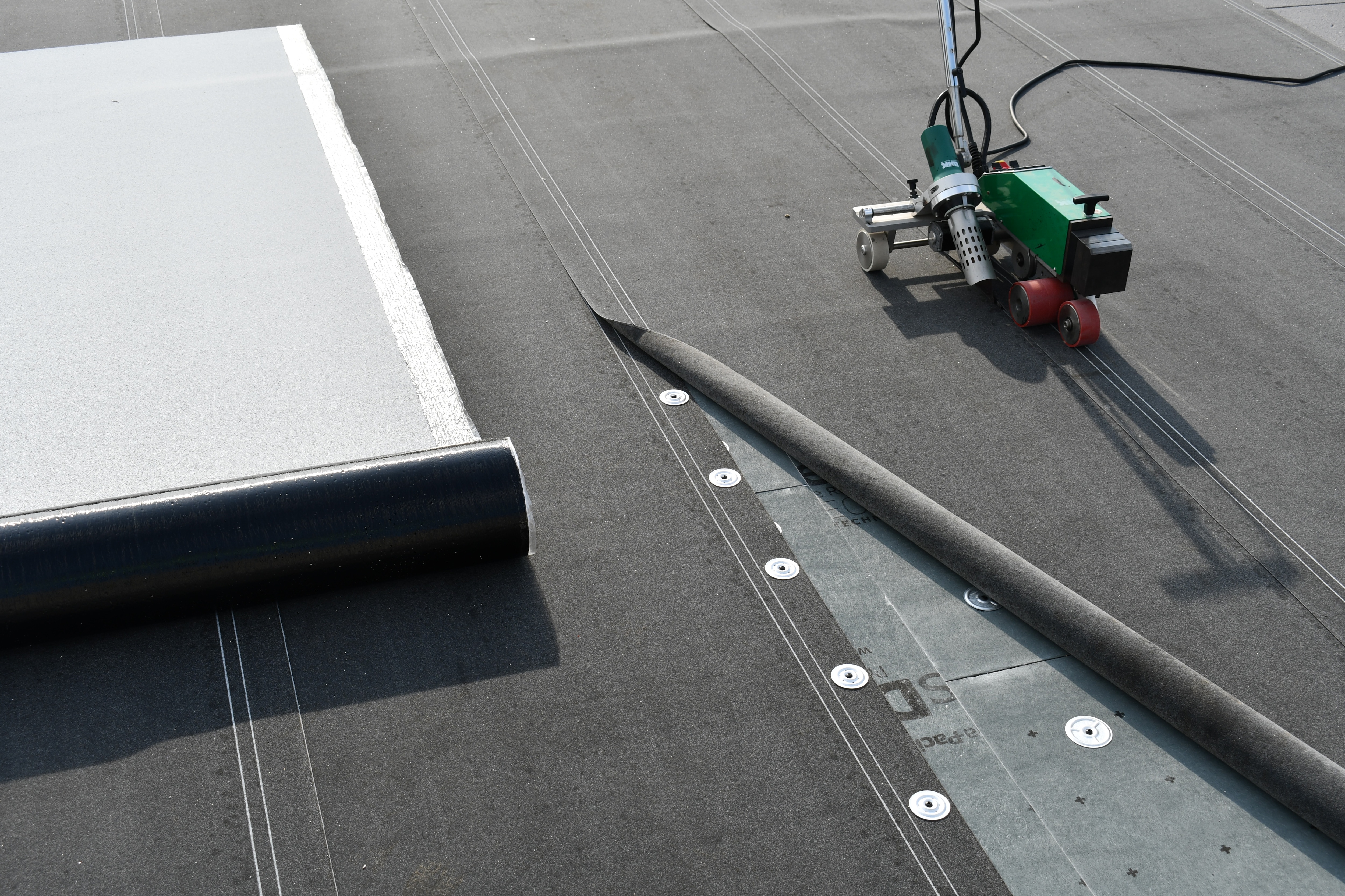 Paratech Mechanically Attached