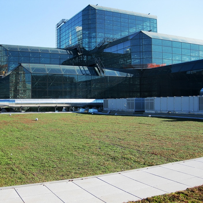 Jacob K. Javits Convention Center with ParaGREEN Extensive green roof