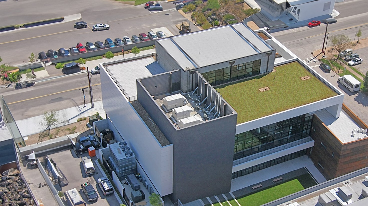 Hardesty Arts Center with a Siplast living roof